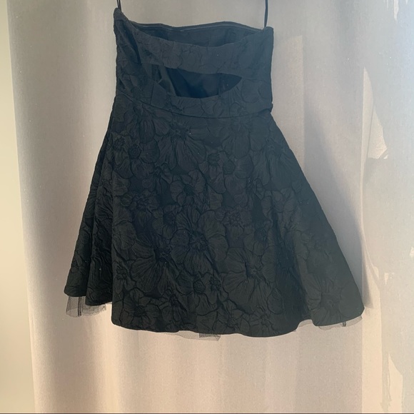 RW&CO Floral Textured Strapless Dress - Picture 10 of 13